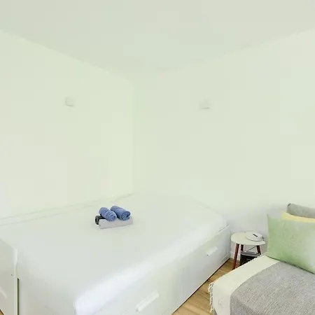 Pour 4 Personnes * Paříž